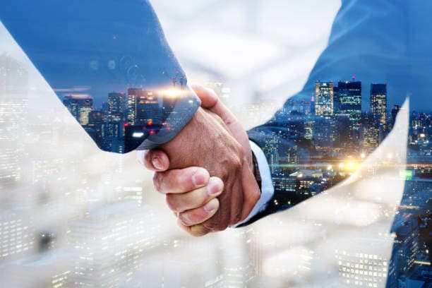 Small Business Tax Planning Guide: LLC vs. S-Corp, QBI, and Smart Write-Offs